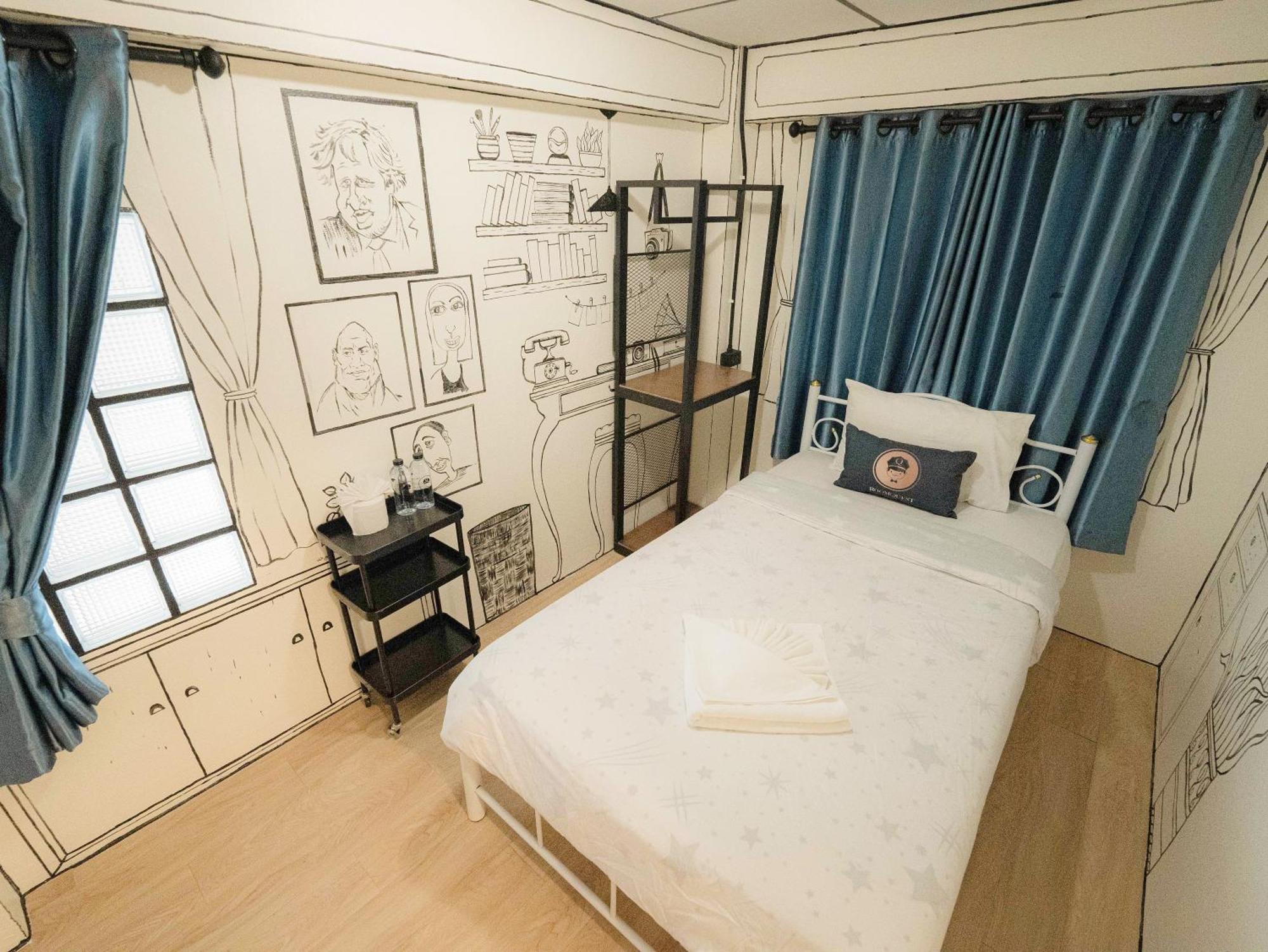 Roomquest Chiang Mai Tha Phae Room photo